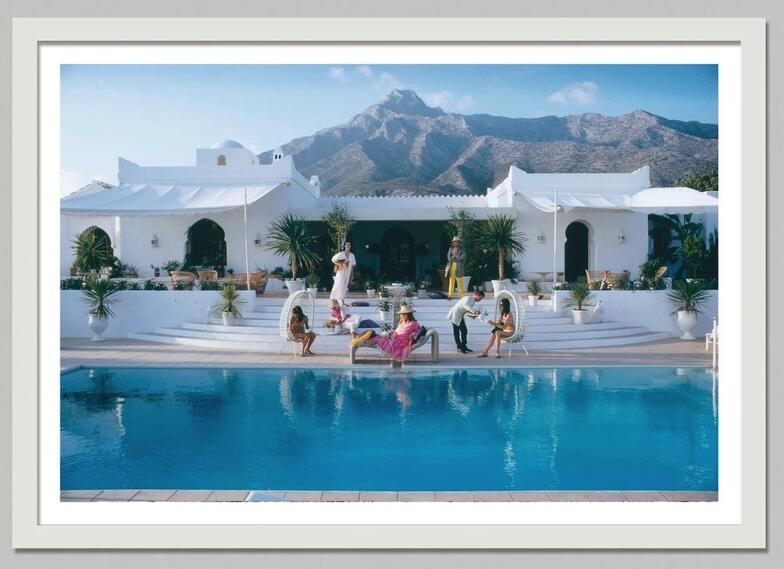 Retro pool side Host Luxury Li - Luxury Lifestyle Homes recensione e prezzo