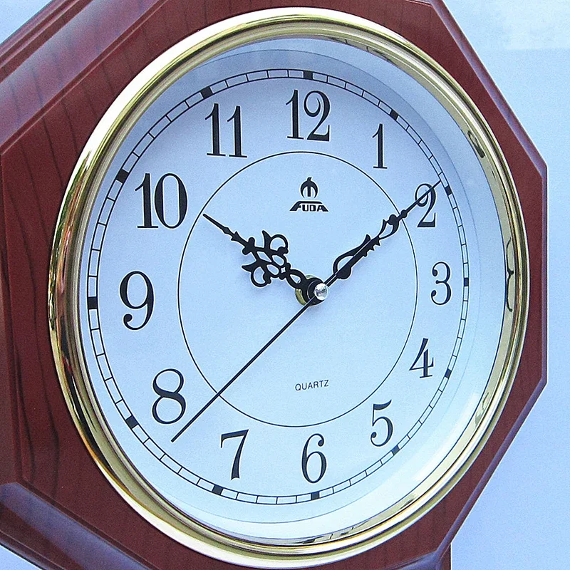 Orologio da Parete Vintage di  - Luxury Lifestyle Homes recensione e prezzo