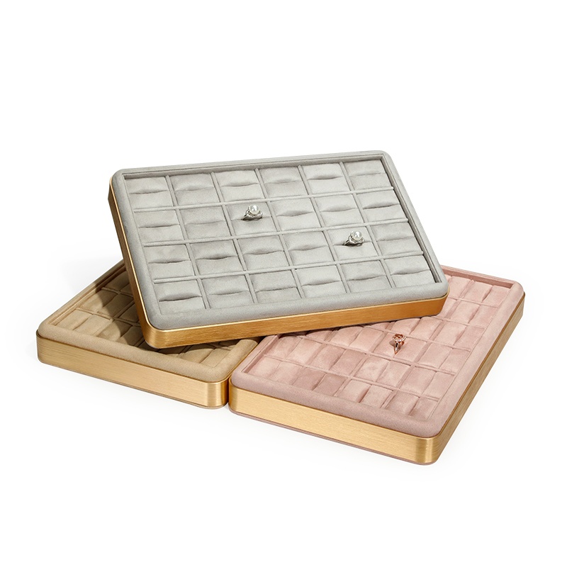 Espositore per Anelli in Vellu - Velvet Jewelry Box recensione e prezzo