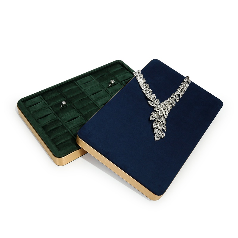 Espositore per Anelli in Vellu - Velvet Jewelry Box recensione e prezzo