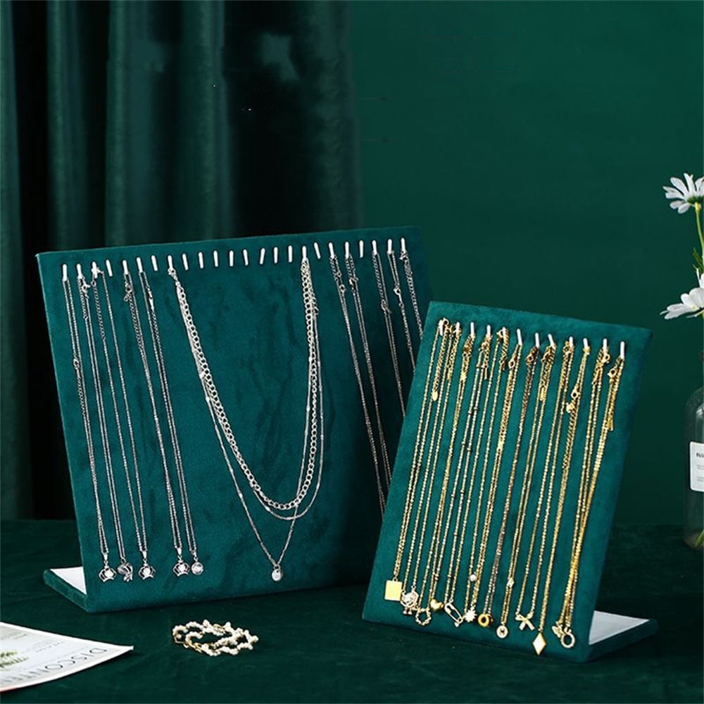 Portaoggetti per gioielli in v - Velvet Jewelry Box recensione e prezzo